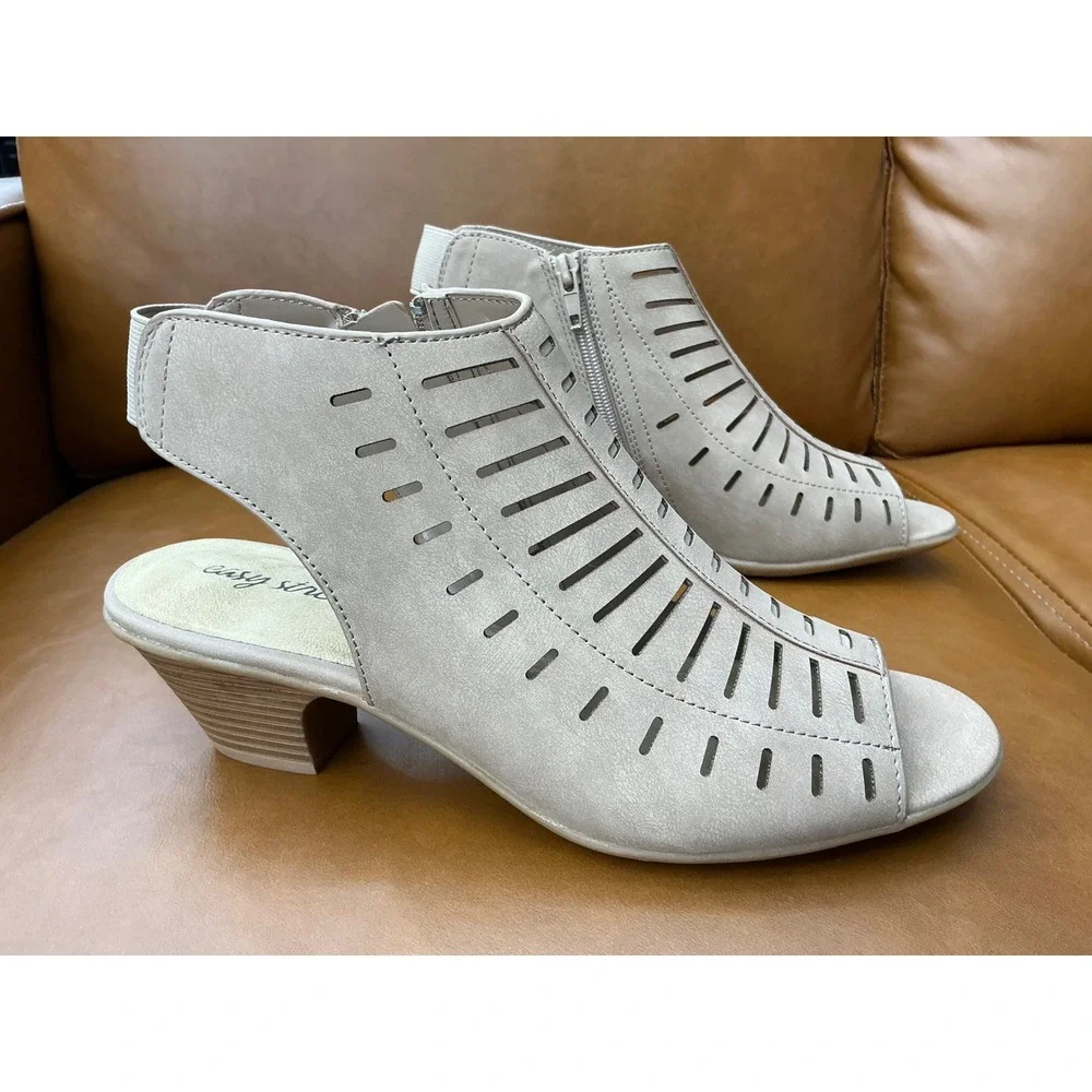 Easy Street Elevate Sandal Womens 10M Sand Perforated Block Heel 31-7796